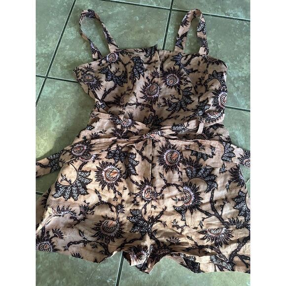 A.L.C. 14 Linen Printed Romper Belted - Picture 2 of 10